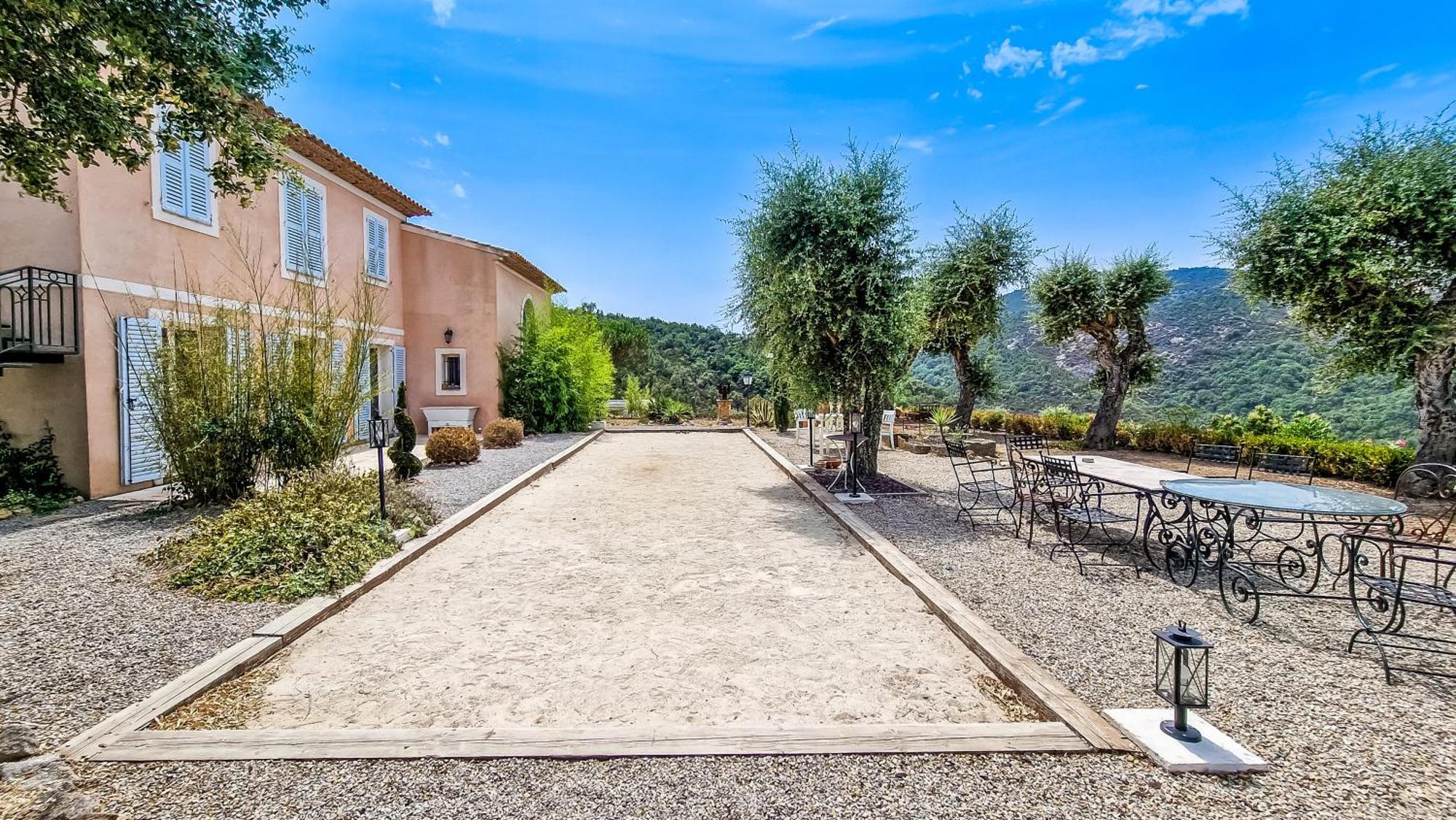 Villa La Lanterne Le Plan-de-la-Tour Luaran gambar
